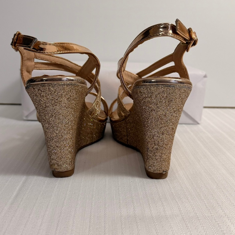 Rose Gold Glitter Metallic Wedge Sandals Sz 7.5 Strappy Platform Heels Prom Glam - Picture 3 of 7